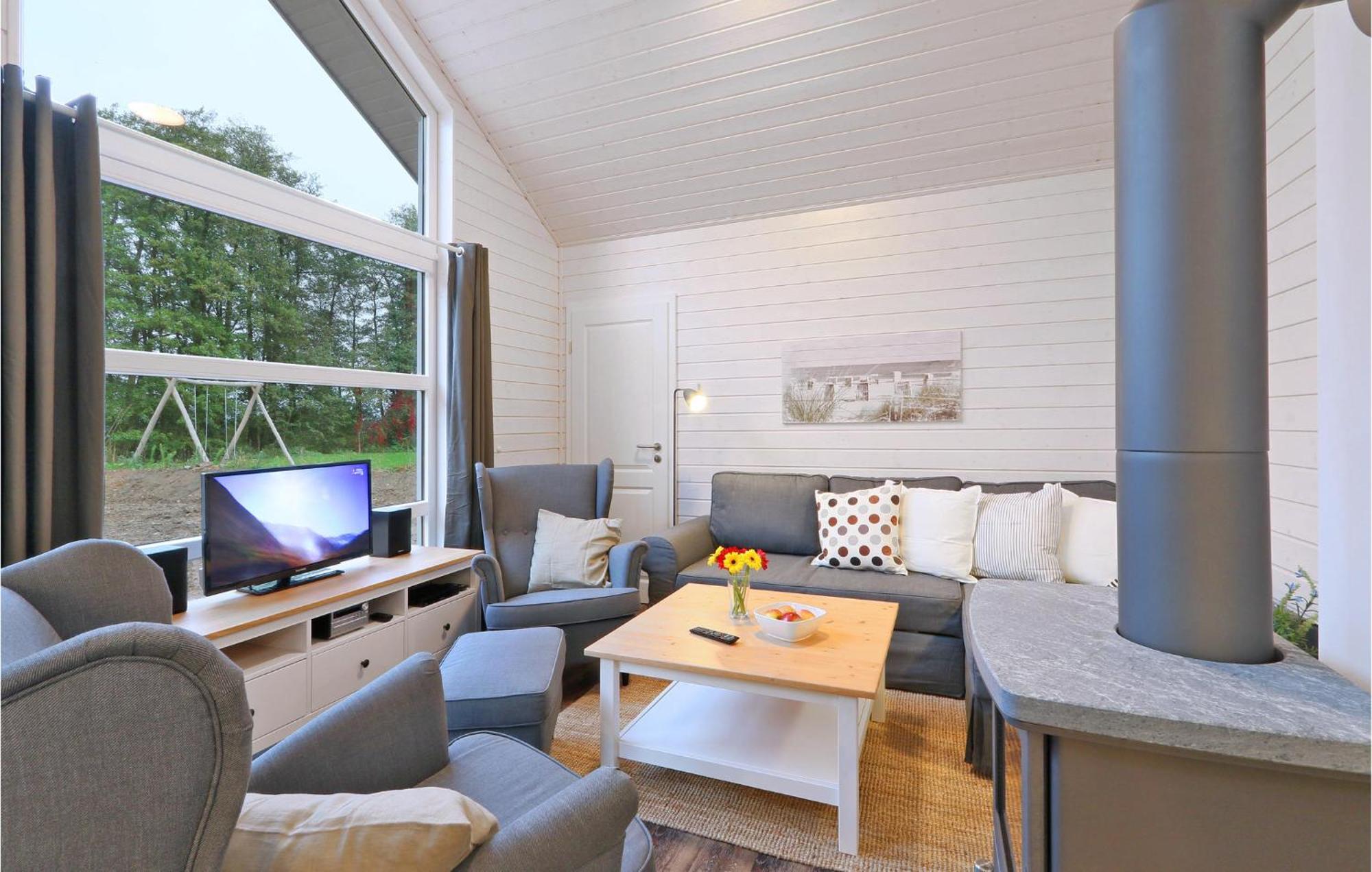 3 Bedroom Stunning Home In Krems Ii-Warderbrueck Gols Eksteriør billede